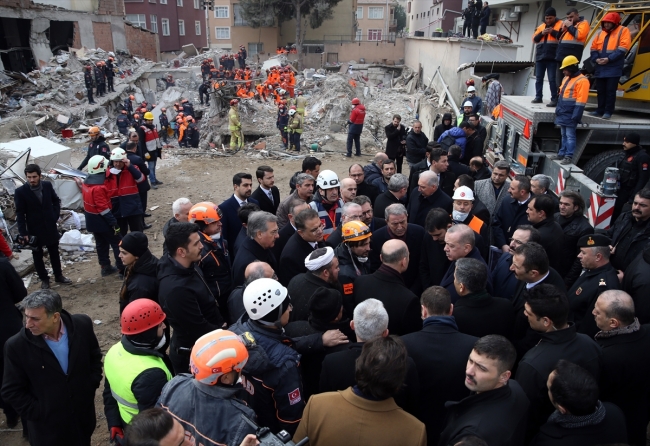 Cumhurbaşkanı Erdoğan yaralıları ziyaret etti